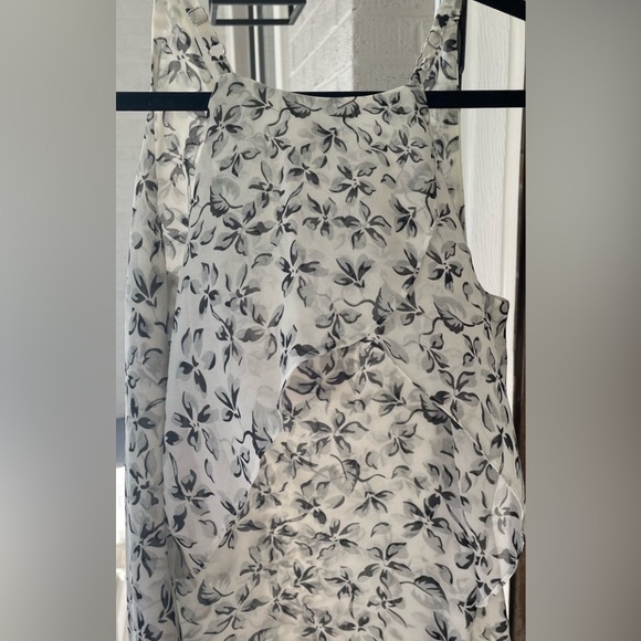 Cabi top - Picture 2 of 3